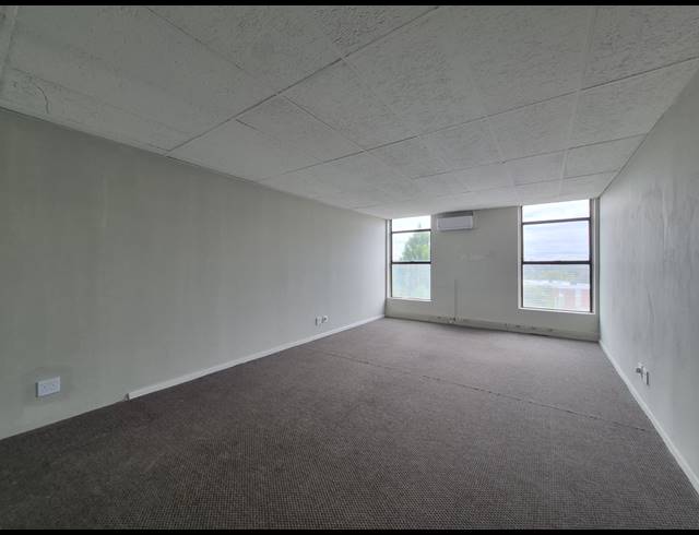 151M² OFFICE TO LET IN CRAIGHALL